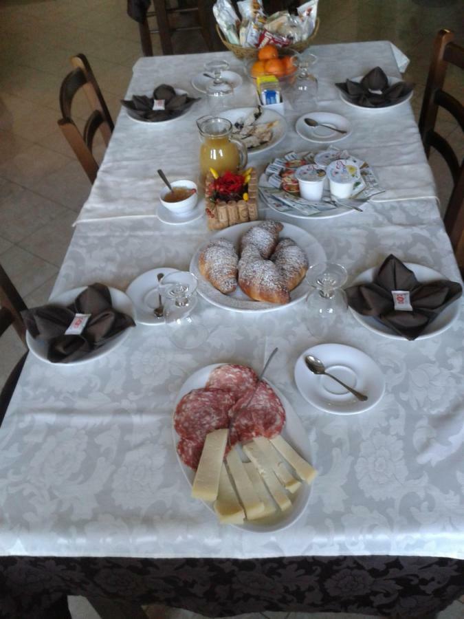 Locanda "Alla Rosa" Lusiana Luaran gambar