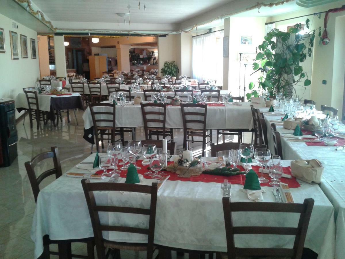 Locanda "Alla Rosa" Lusiana Luaran gambar